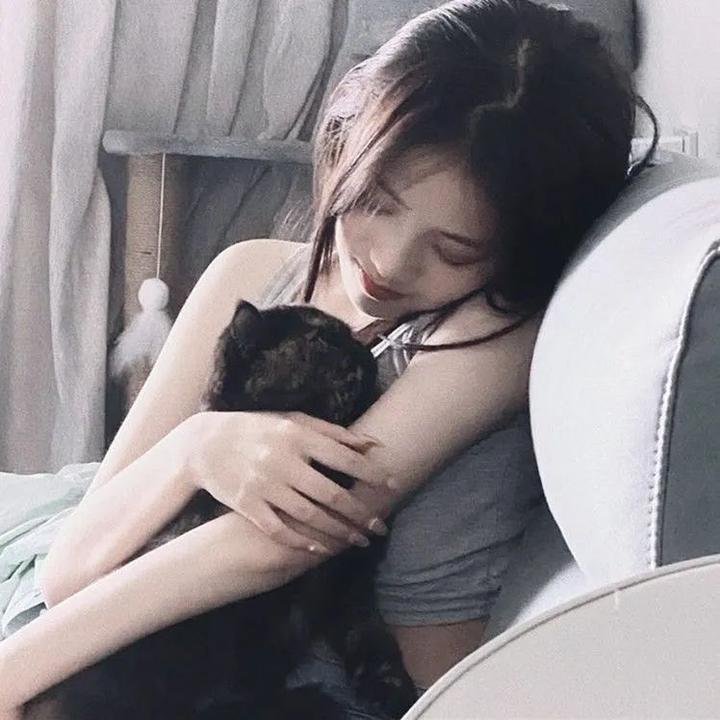 丽莎·弗兰肯斯坦